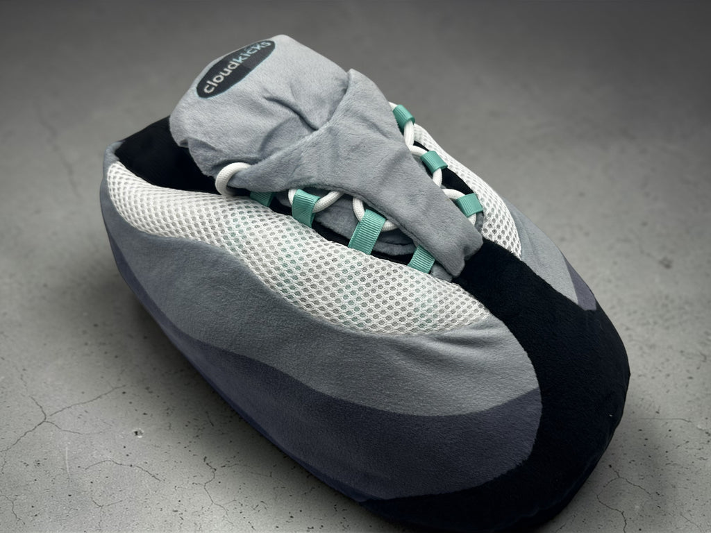 CloudKicks Air 110 Plush Slipper in Hyper Turquoise